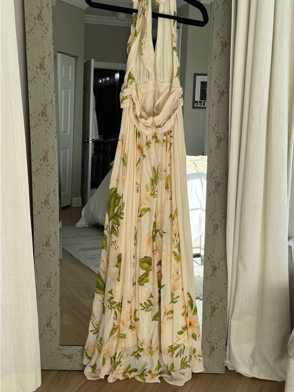 NWT FARM Rio Cream Maxi Dress with Green Leaf & Peach Blooms Size S - Picture 3 of 8
